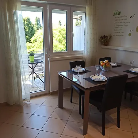 Apartman Mira Póla
